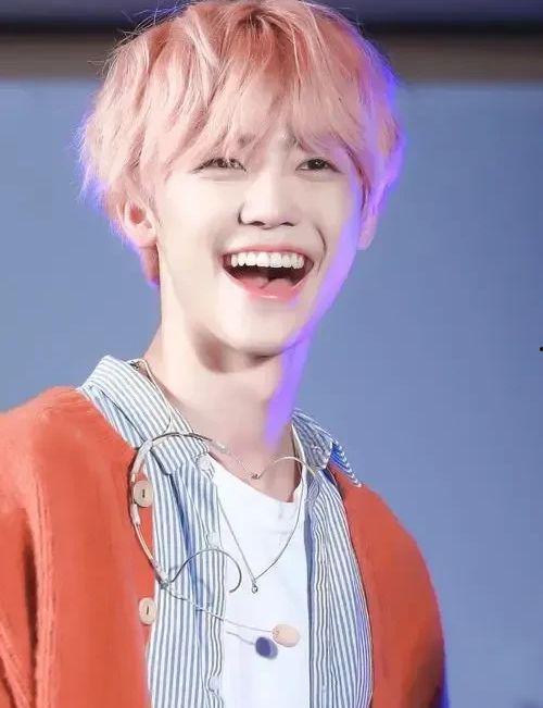 1月17号娱乐圈爆料,明星恋情、新剧动态大揭秘！